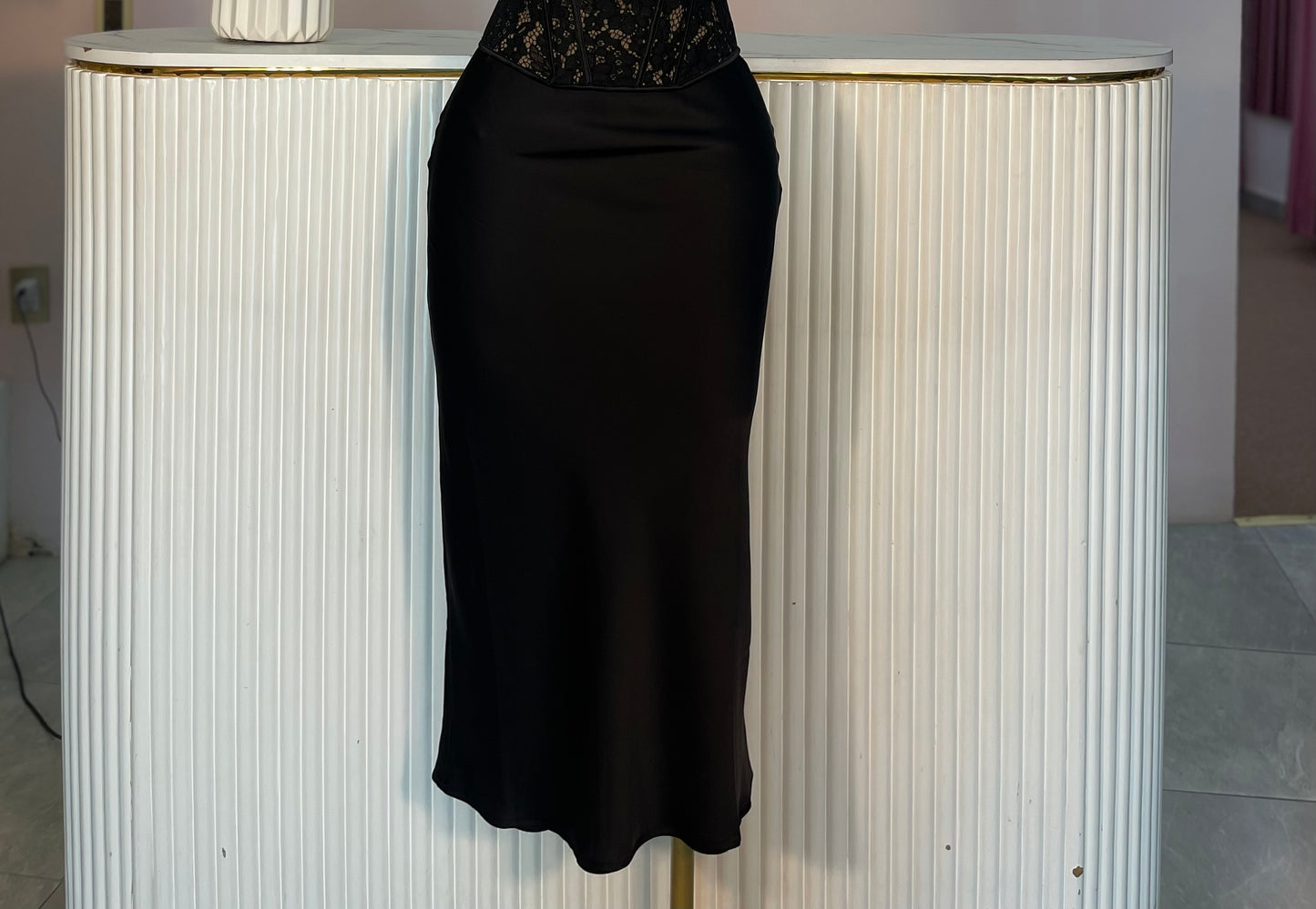 FALDA MIDI SATEN