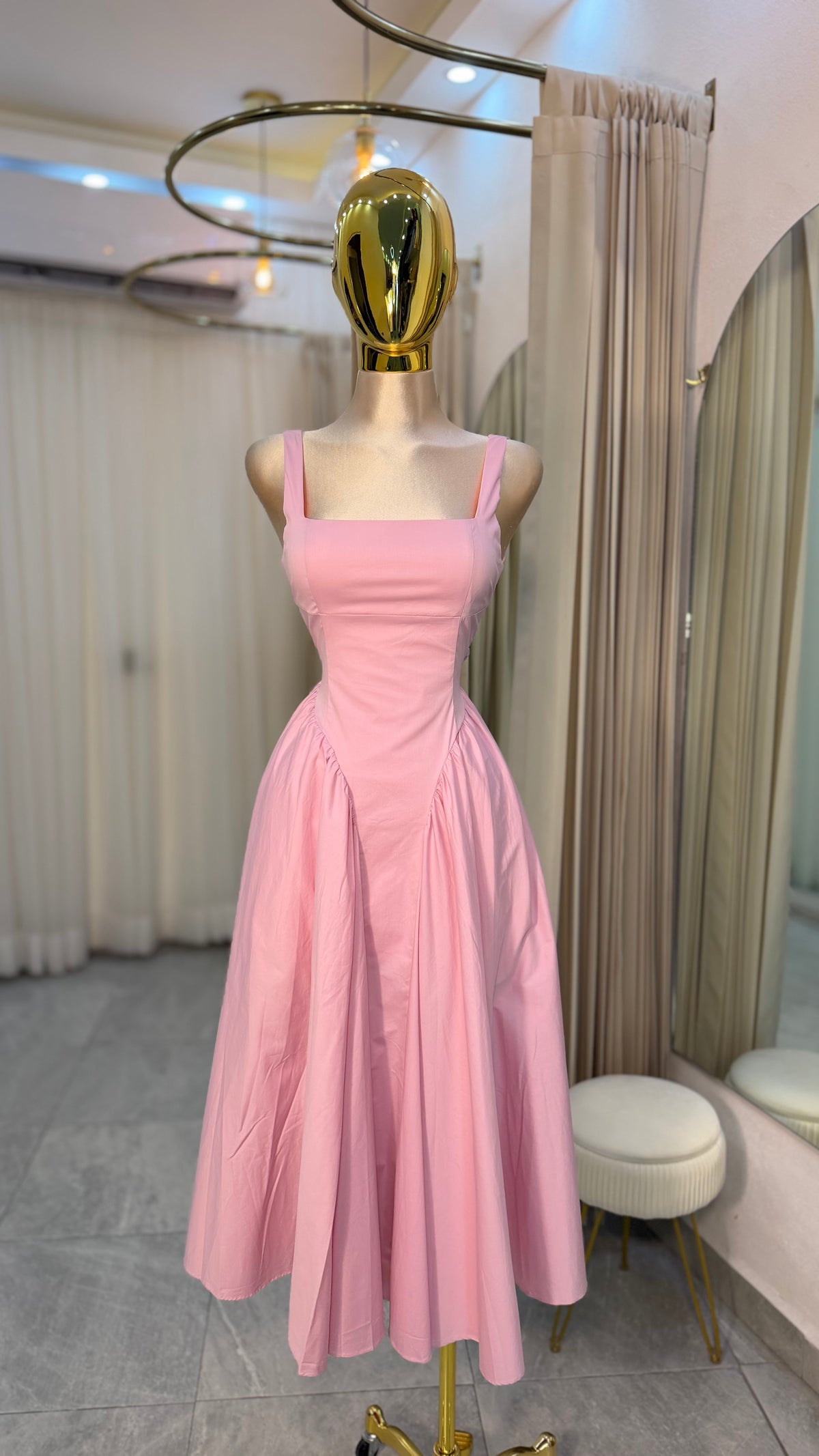 VESTIDO MIDI PRINCESA ROSA