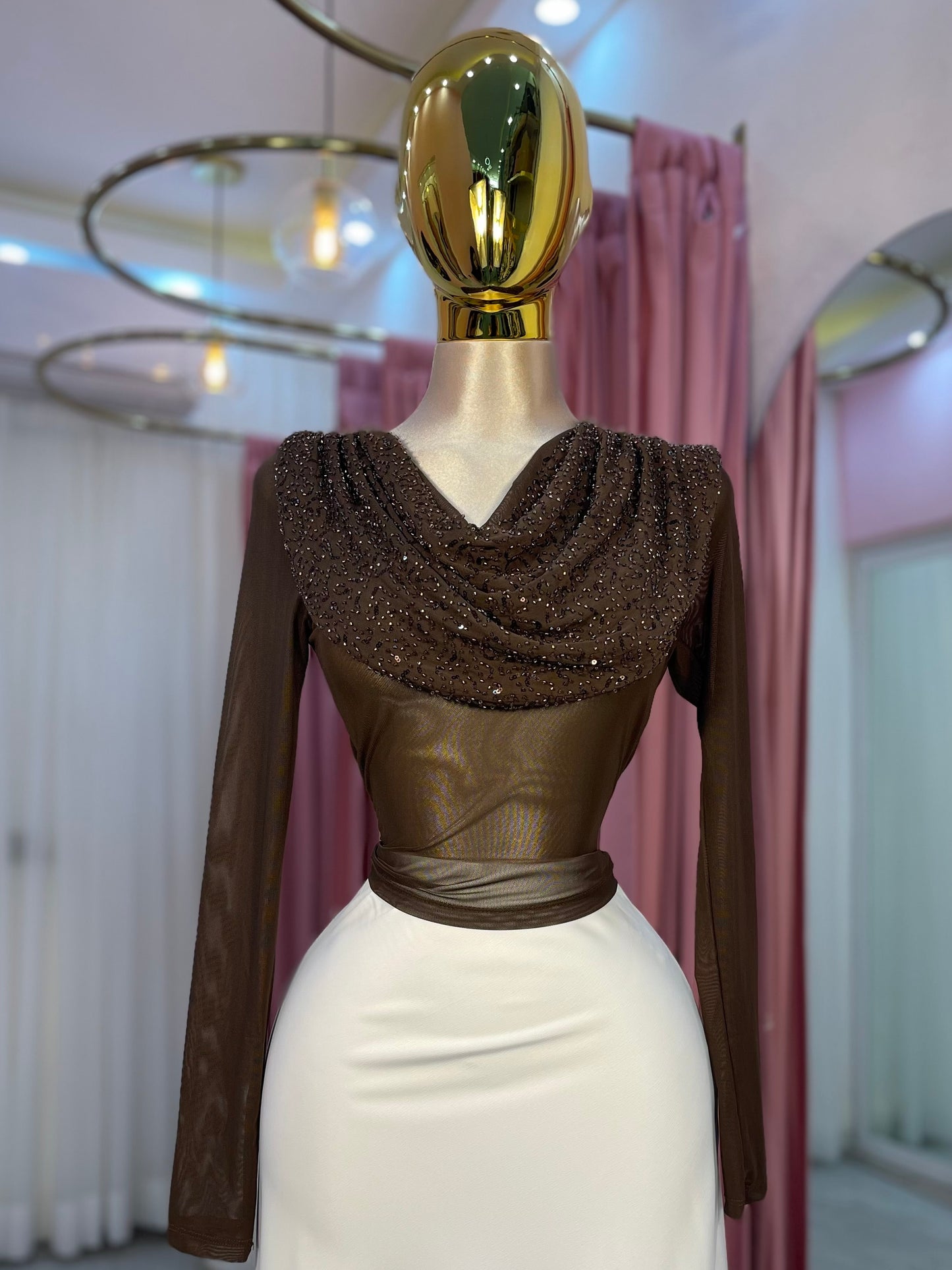 BLUSA MESH CON APLICACION