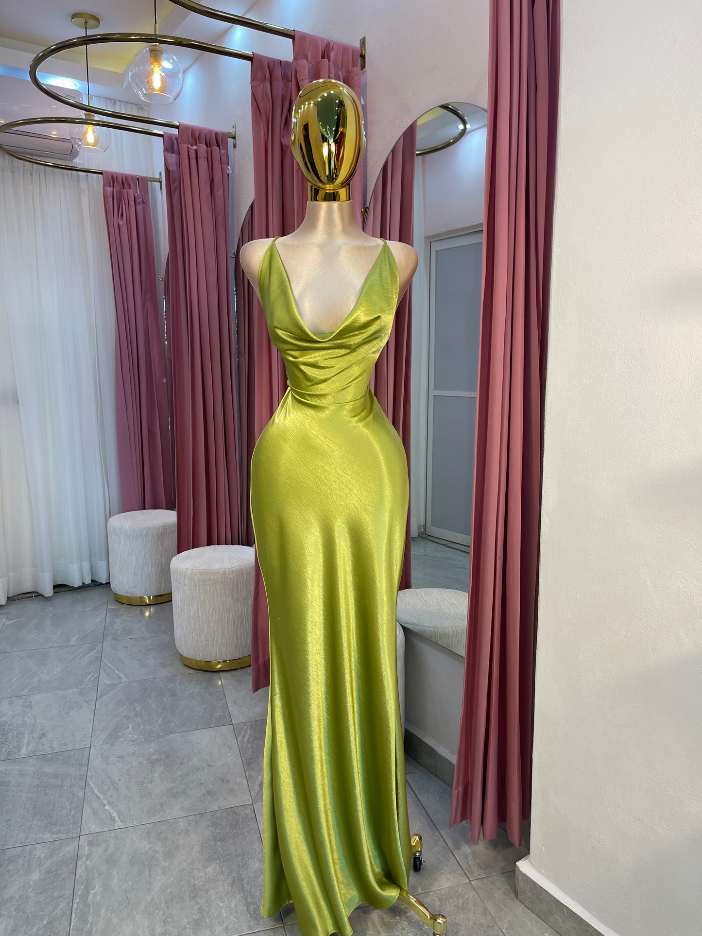 VESTIDO SATIN ESCOTE TIRAS MF23066