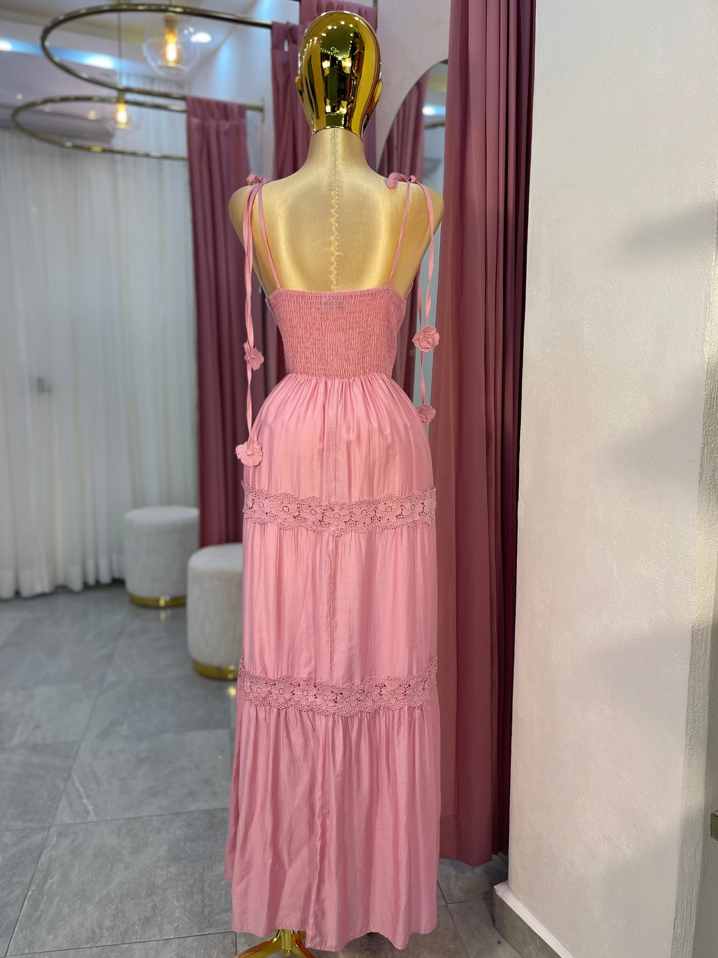 VESTIDO MAXI BORDADO FLOR