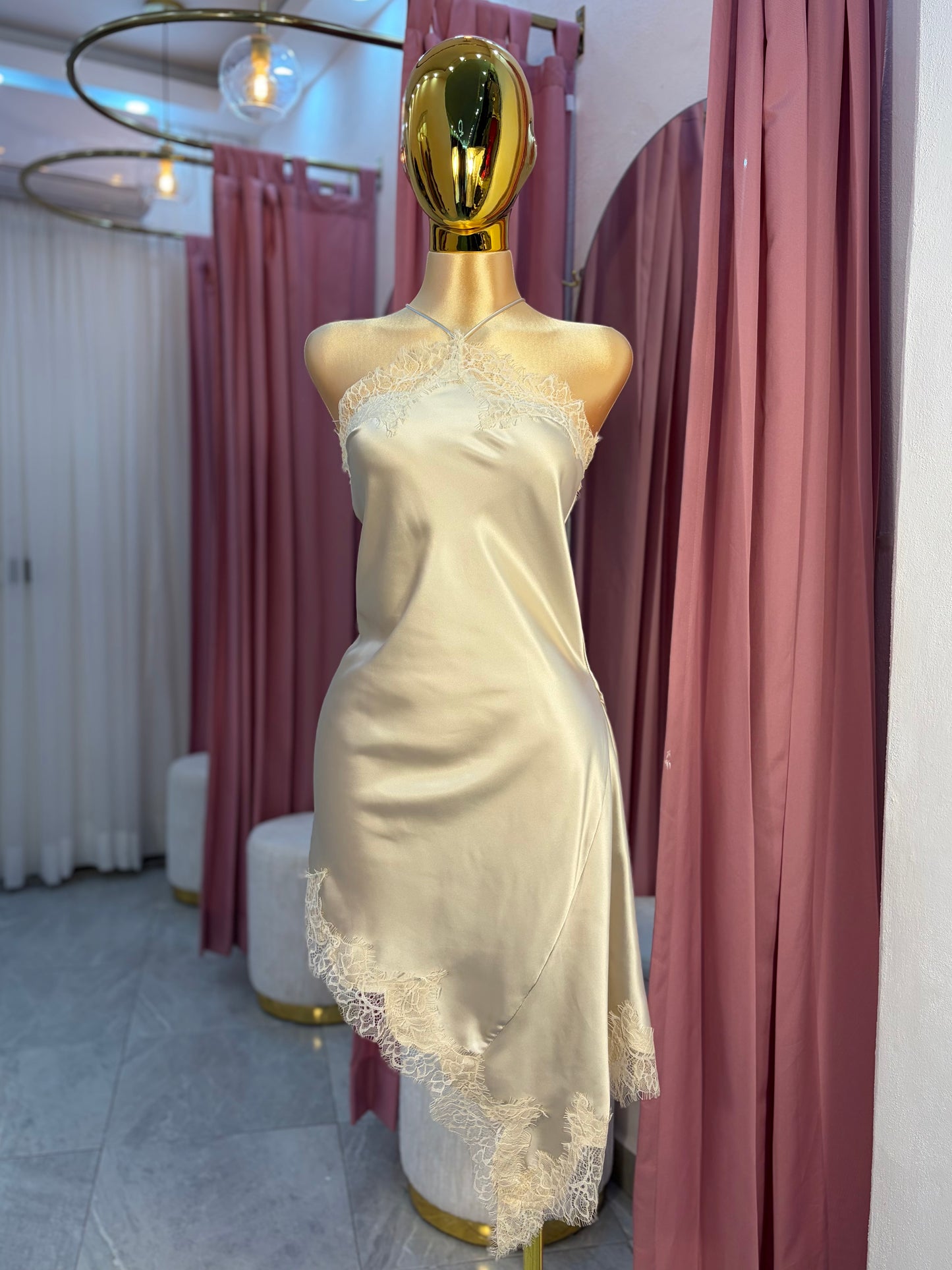 VESTIDO MIDI SATÉN ENCAJE