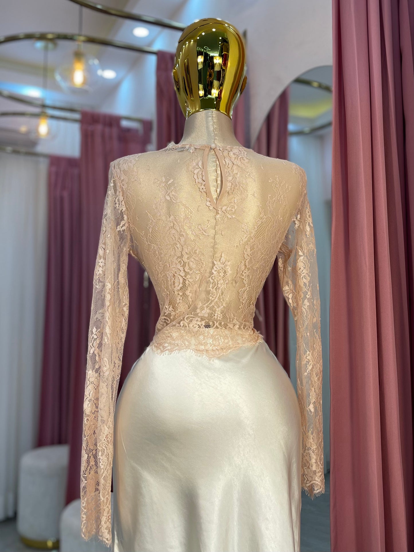 TOP ENCAJE ROSA