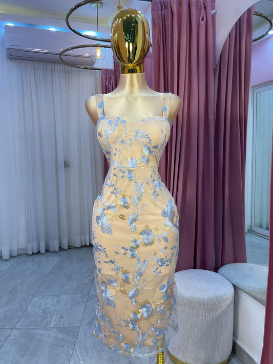 VESTIDO MIDI 3D FLORAL