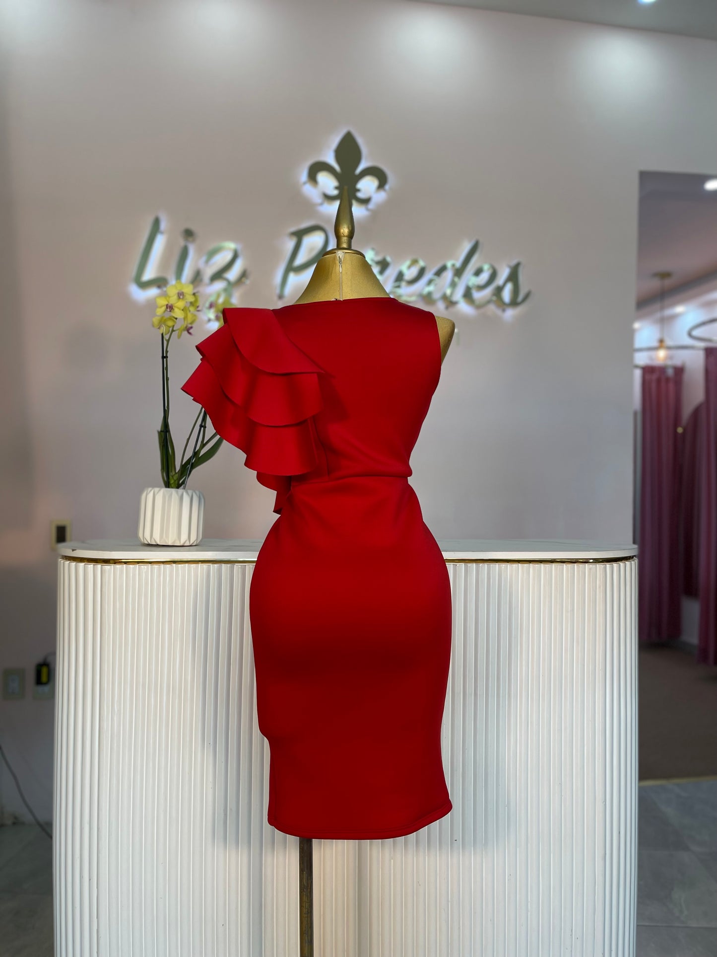 VESTIDO MIDI ESCAROLA