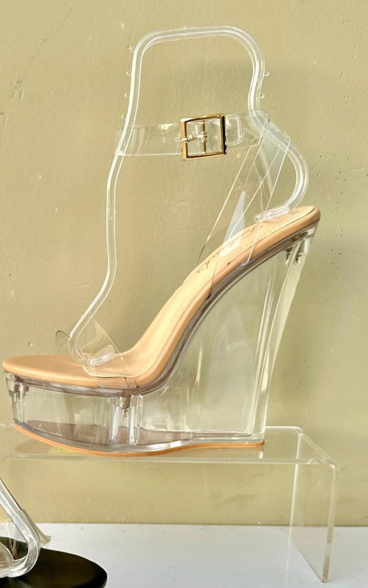 PLATAFORMAS TRANSPARENTES