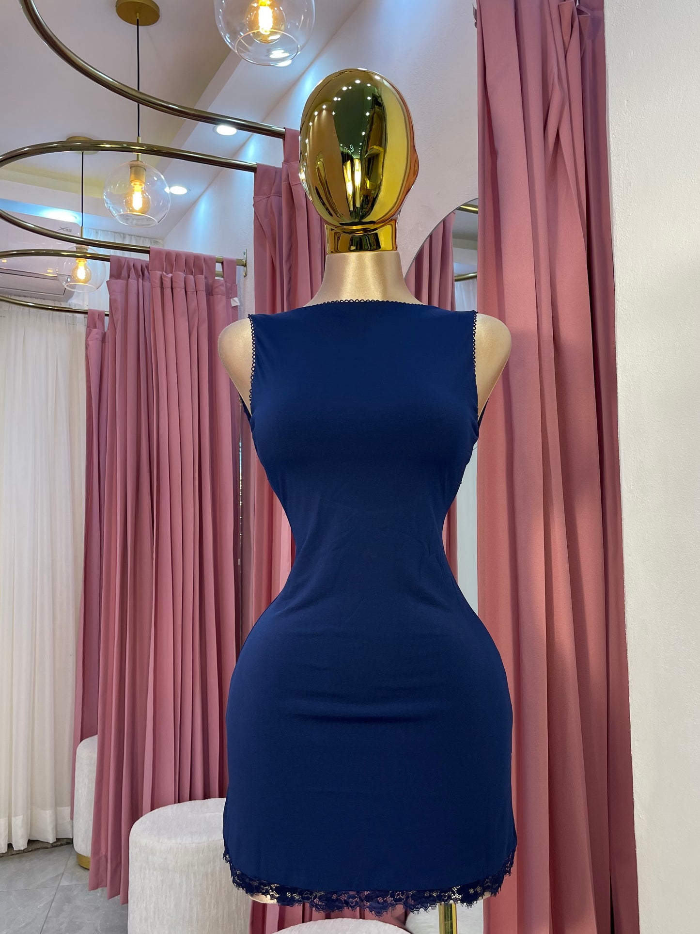 VESTIDO MINI AZUL MARINO ESCOTE ALTO