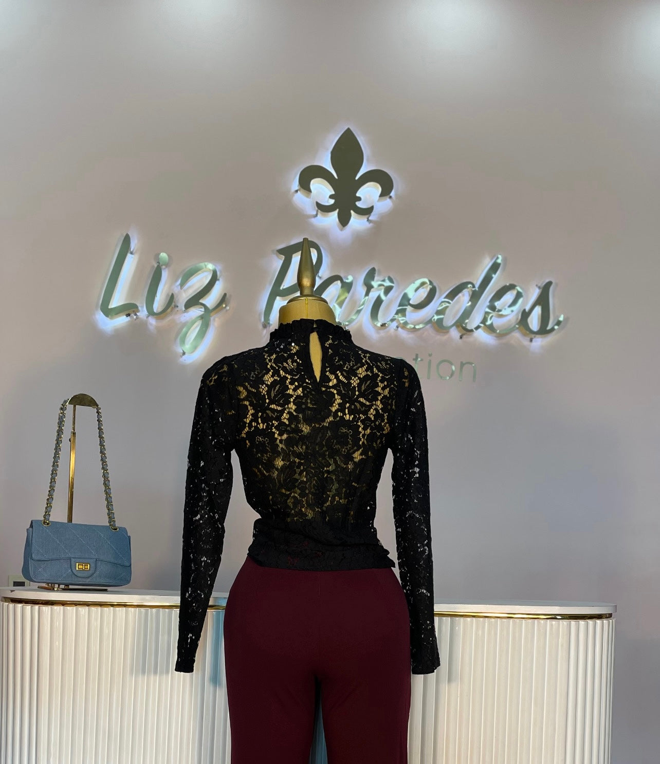 BLUSA MANGA LARGA ENCAJE