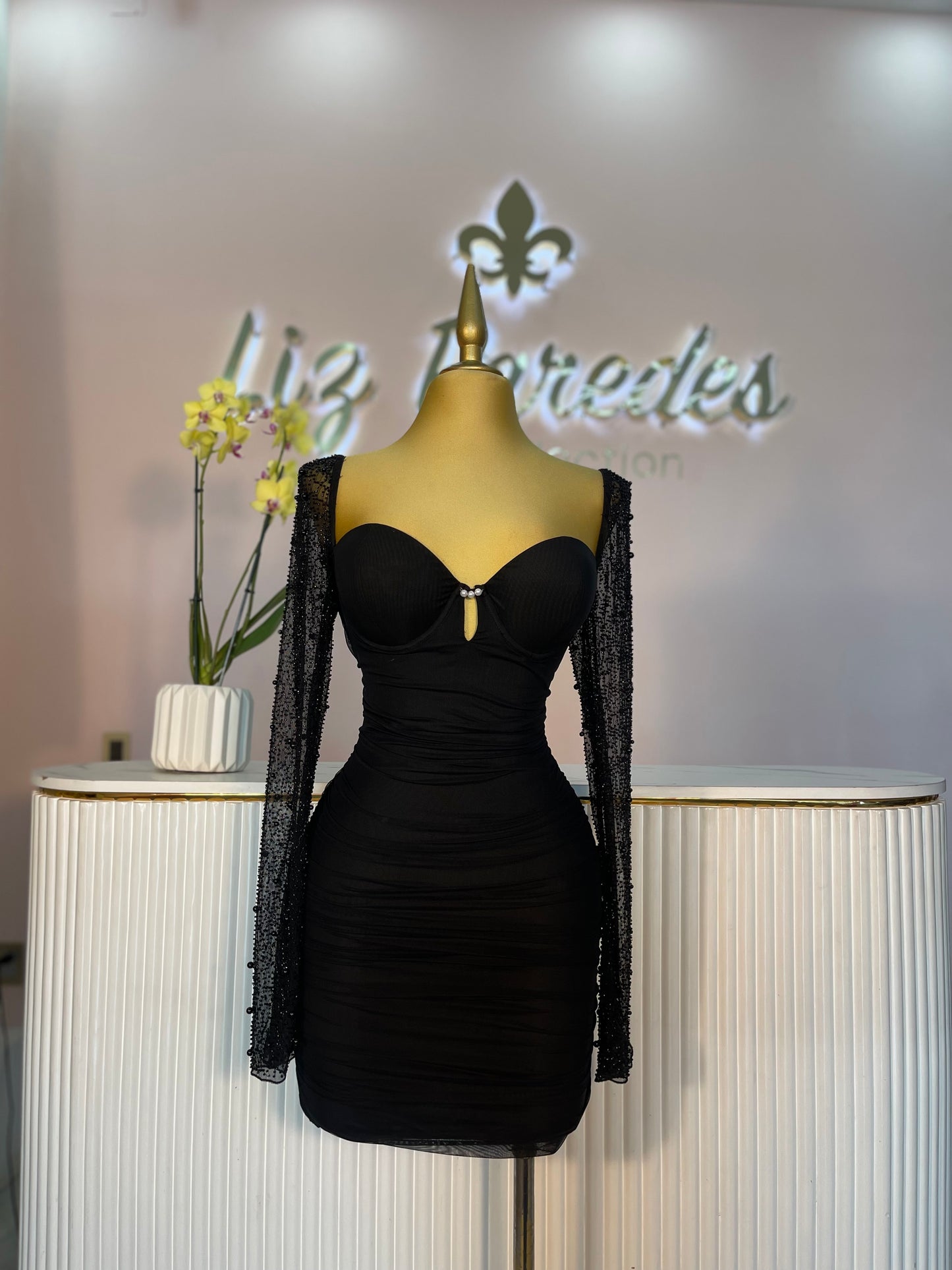 VESTIDO MINI PERLAS MANGA LARGA