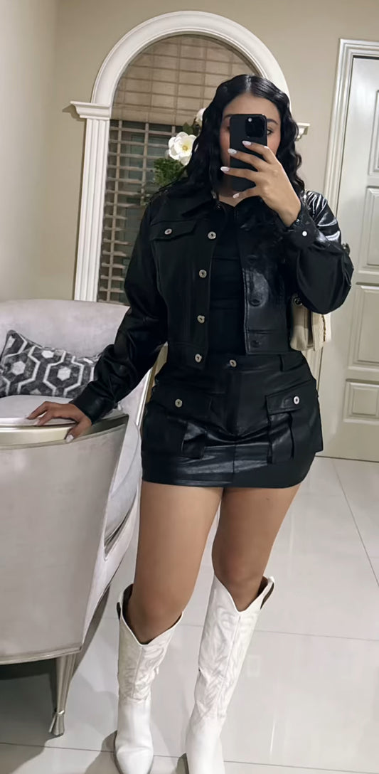 SET NEGRO SHORT/FALDA VINIPIEL CARGO