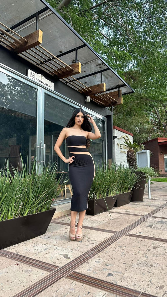 VESTIDO NEGRO STRAPLE