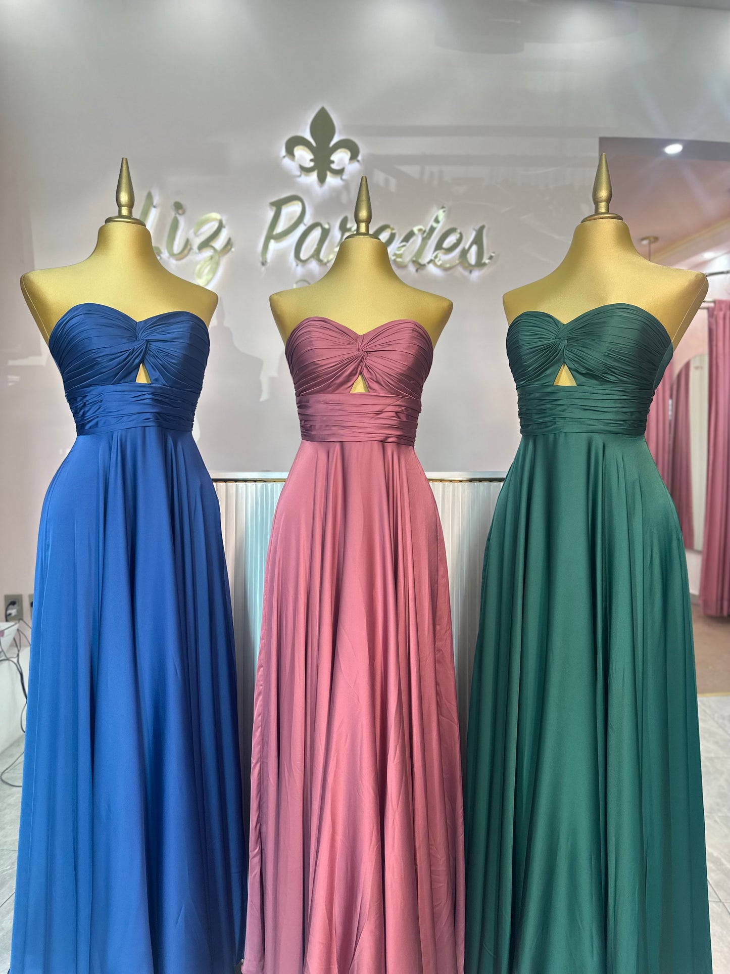 VESTIDO MAXI STRAPLESS SATIN