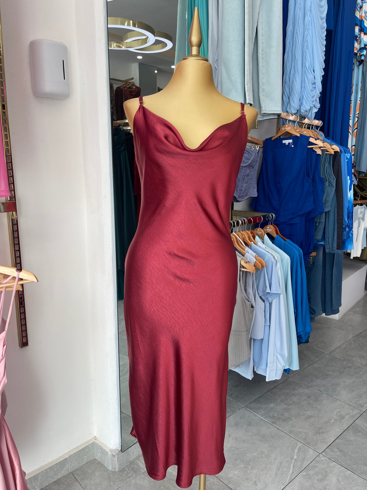 VESTIDO MIDI COCTEL SATIN