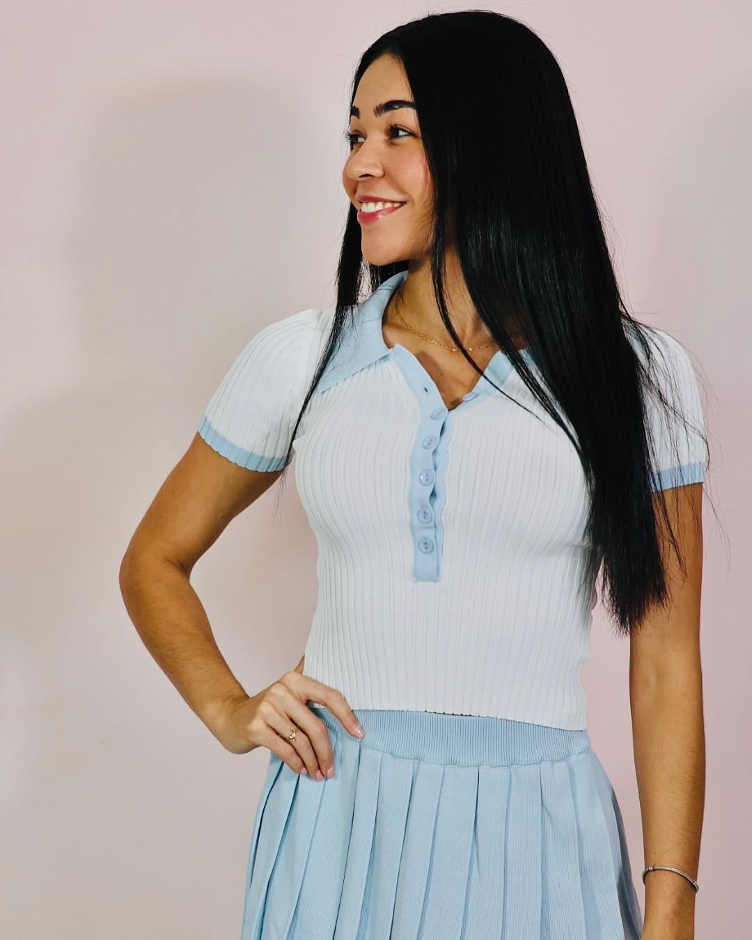 SET CON FALDA TELA DE PUNTO