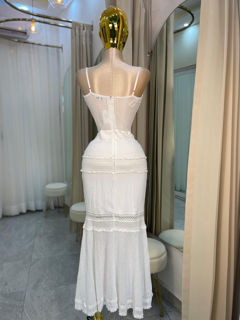 VESTIDO MAXI TEJIDO BCO.